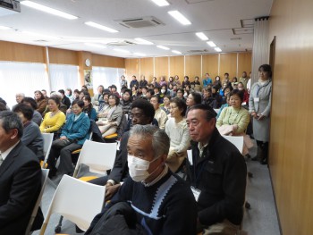 立見の方も含め120名の市民の方々